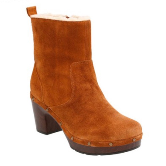 clarks clog boots
